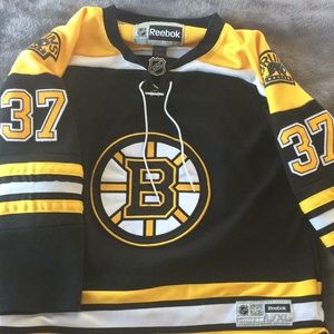 Boston Bruins Jersey- #37